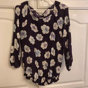 Old Navy top